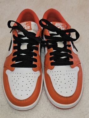 Jordan 1 Women's Low OG Starfish Size 6.5 2021 CZ0775-801